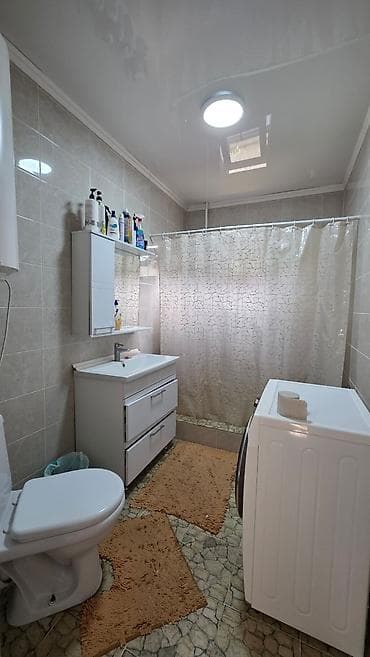 ысык ата домики: Для БОЛЬШОЙ СЕМЬИ на участке 6 соток ПРОДАЕТСЯ 2 дома! 📍ж/м — 7