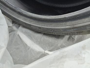 r 21: Пара летних шин 265/40 R21 GoodYear - Размер: 260/40 R21 (по — 4