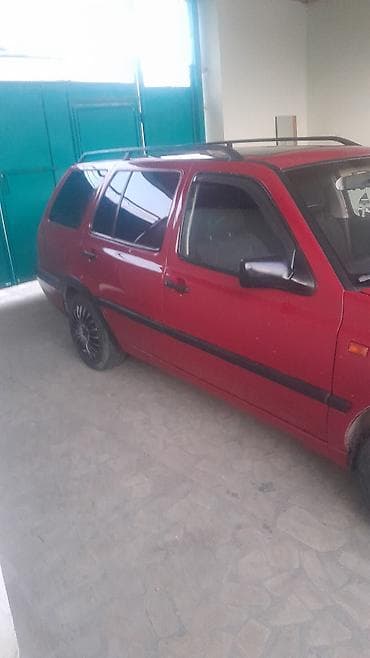 Транспорт: Volkswagen Golf: 1995 г., 1.8 л, Механика, Бензин, Универсал — 2