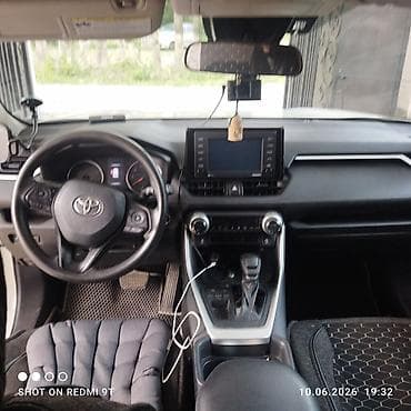 fort focus: Toyota RAV4: 2026 г., 2.5 л, Автомат, Бензин, Кроссовер — 2