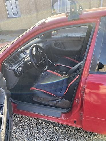 сапог муссо: Mazda 626: 1992 г., 2 л, Механика, Бензин, Хэтчбэк — 5