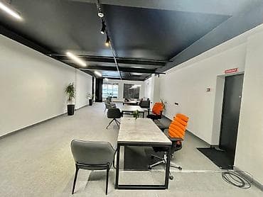 open space: Аренда офисов, 270 м², В жилом комплексе, С оборудованием, С отдельной кухней, С отдельным входом — 10