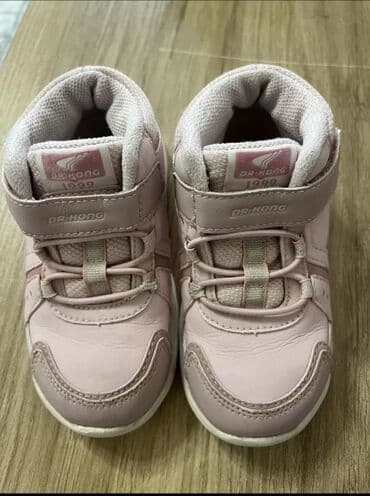 зимняя одежда бишкек: Детская обувь (несколько пар) 1) Черные лакированные ботинки для — 7