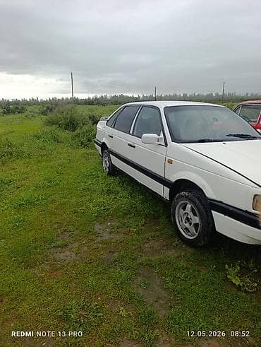 Volkswagen Passat: 1990 г., 1.8 л, Механика, Бензин, Седан
