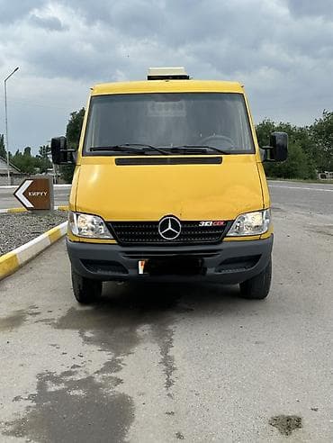 спринтер 3 0: Легкий грузовик, Mercedes-Benz, Стандарт, 3 т — 3