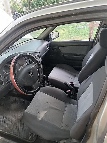 Daewoo Nexia: 2009 г., 1.5 л, Механика, Бензин, Седан — 8