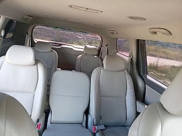 Продажа авто: Kia Carnival: 2016 г., Автомат, Дизель, Минивэн — 4