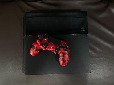 Sony PlayStation 4 (FAT) черного цвета. Комплектация: - Консоль PS4