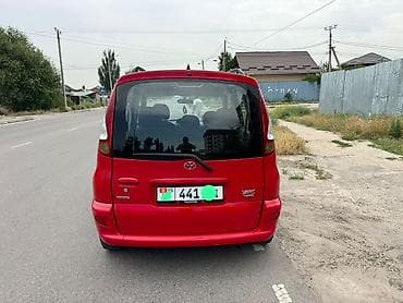 Toyota Yaris Verso: 2005 г., 1.5 л, Автомат, Бензин, Минивэн