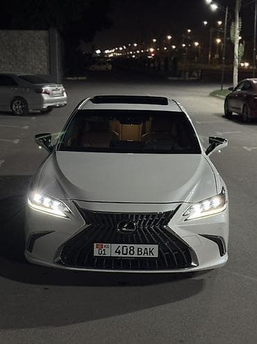 Lexus ES: 2022 г., 2.5 л, Вариатор, Гибрид, Седан