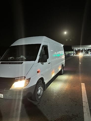 Грузовой фургон Mercedes‑Benz Sprinter (длинная база, высокий кузов)