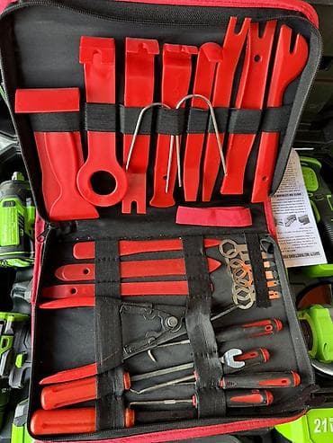 Набор инструментов для разборки салона и установки