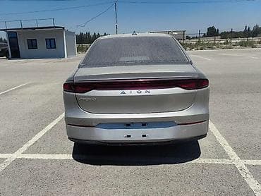 гак айон с: GAC Aion S — электрический седан - Кузов: 4‑дверный седан — 5