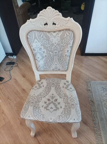 Продам стулья в комплекте 12 шт.цена за единицу 4500