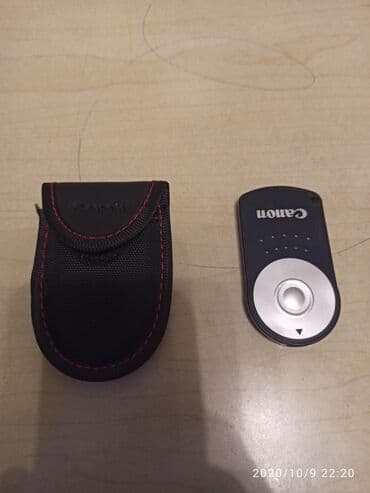 хочу купить фотоаппарат canon: 700d. Состояние нового. 3 объектива. sd карта на 32 Гб . Сумка — 13