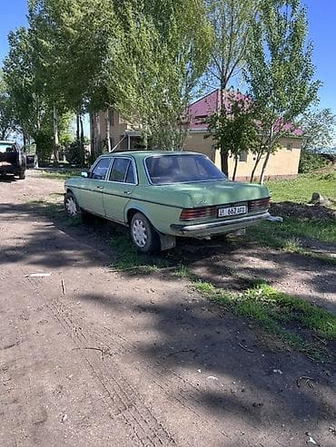 авто кондицонер: Mercedes-Benz W123: 1980 г., Автомат, Дизель, Седан — 5