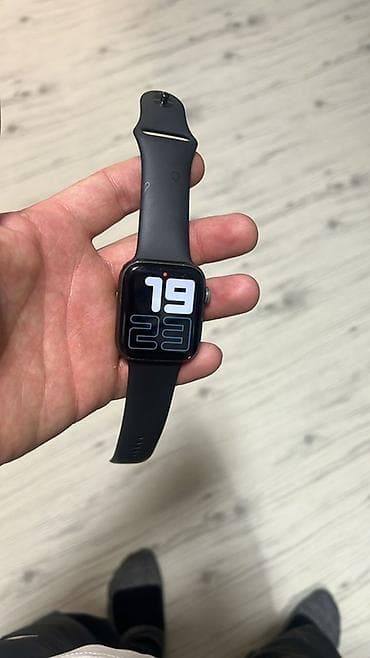 red square keyrox: Смарт‑часы в стиле Apple Watch (прямоугольный корпус с закругленными — 3