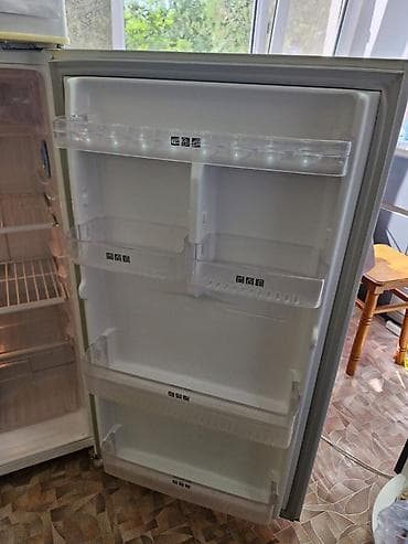 Холодильник Samsung, Б/у, Двухкамерный — 9