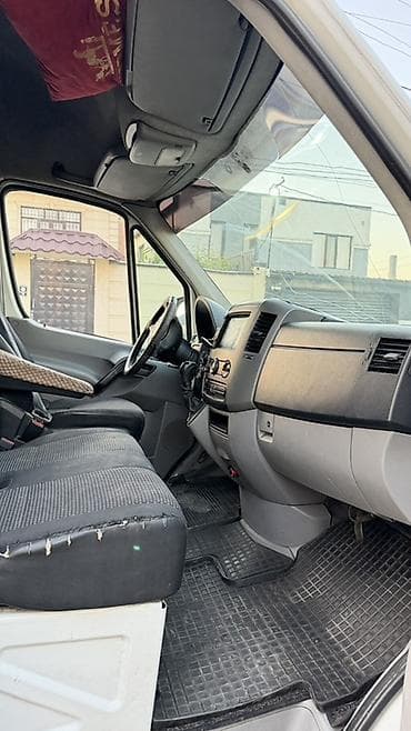 кенгуратник спринтер: Легкий грузовик, Mercedes-Benz — 6