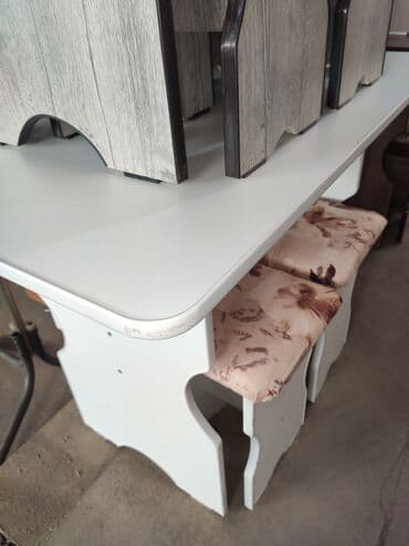 кухни истол: Ашкана үстөлү жана отургуч, Жаңы, Өзү алып кетүү, Акысыз жеткирүү, Акылуу жеткирүү — 7