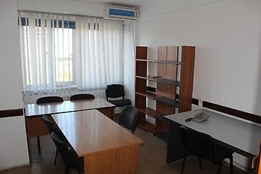 Исанова/Тоголок Молдо Сдается офисные помещения Площадь: 20м2; 24м2