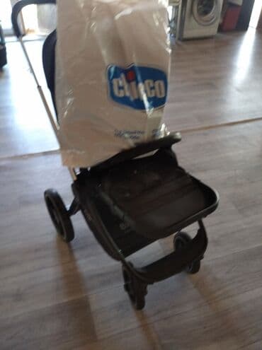 отдам даром прогулочную коляску: Коляска, цвет - Черный, Б/у — 3