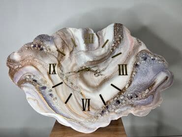 часы из эпоксидной смолы: Декоративные настенные часы, выполненные в форме раковины из — 2