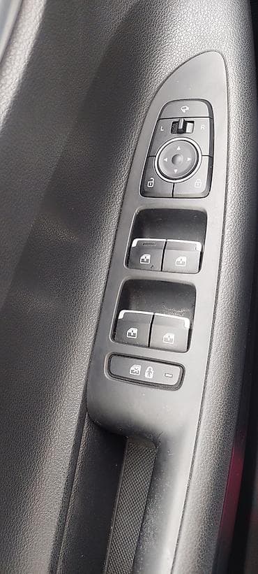 оптика: Hyundai Grandeur: 2020 г., 2.4 л, Автомат, Бензин, Седан — 9