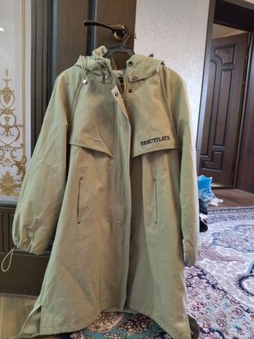 Плащи: Плащ, состояние новое,размер 48,женское — 1