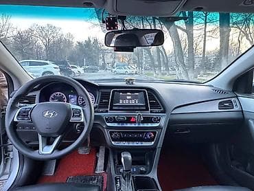 e class: Hyundai Sonata: 2021 г., 2 л, Автомат, Газ, Седан — 4