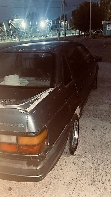 add blue: Volkswagen : 1988 г., 1.8 л, Механика, Бензин, Седан — 1