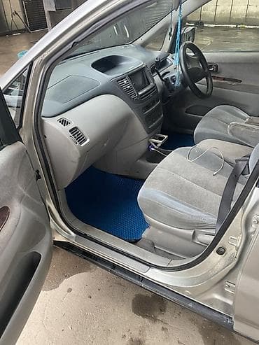 портер 2 салон: Toyota Nadia: 1998 г., 2 л, Автомат, Бензин, Хэтчбэк — 8