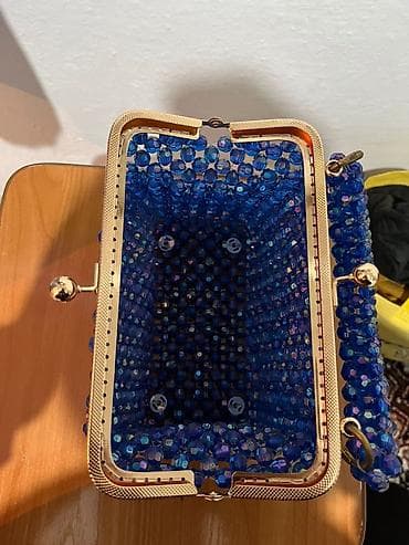 свадебный клатч: Вечерняя мини-сумочка-клатч с ручкой, расшитая синими гранёными — 4