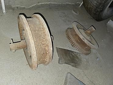 шестерны: Зубчатые шкивы/колёса с валами. Комплект из 2 массивных металлических — 2