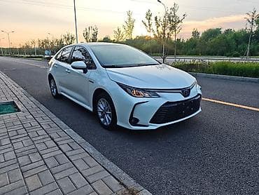 byd e5: Toyota Corolla: 2023 г., 1.8 л, Вариатор, Гибрид, Седан — 1