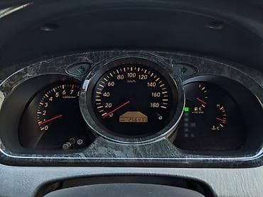 lx 470: Toyota Kluger: 2004 г., 3 л, Автомат, Газ, Кроссовер — 9