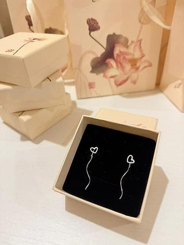 флаг испании: Серебренные сережки на 14-е февраля Новые серебренные сережки с — 3