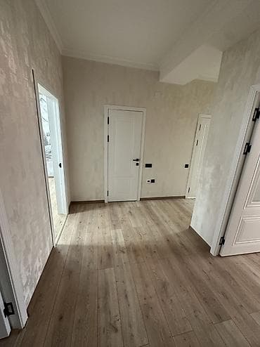 квартиру 2 комнатную: 3 комнаты, 91 м², Элитка, 1 этаж, Евроремонт — 8