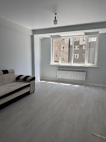 Недвижимость: 1 комната, 42 м², Элитка, 2 этаж, Евроремонт — 1