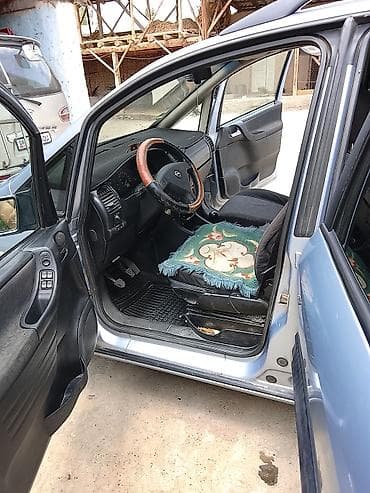 mini coper: Opel Zafira: 2001 г., 2.2 л, Механика, Бензин, Минивэн — 4