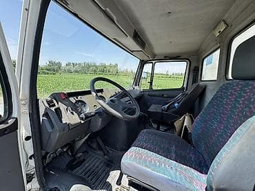 bad e2: Легкий грузовик, Mercedes-Benz, Стандарт — 7