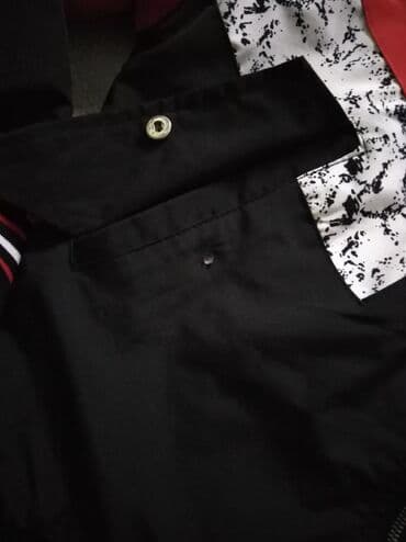 спортивный шорты: Качественная ветровка в отличном состоянии. Хороший глубокий капюшон — 5