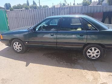 Audi 100: 1989 г., 2 л, Кол менен иштөөчү, Бензин, Седан — 1