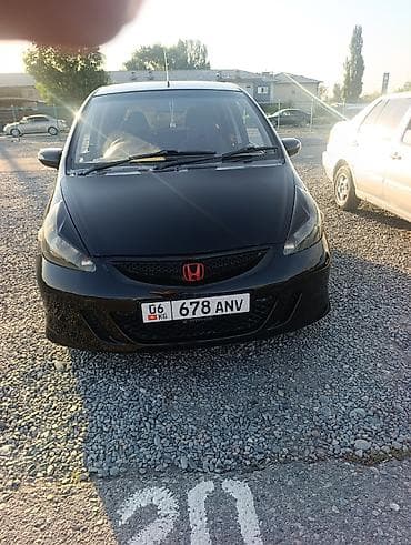 Транспорт: Honda Fit: 2002 г., 1.5 л, Автомат, Бензин, Хэтчбэк — 2
