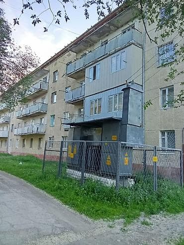 ремонт домов: 3 комнаты, 60 м², 3 этаж, Старый ремонт — 7