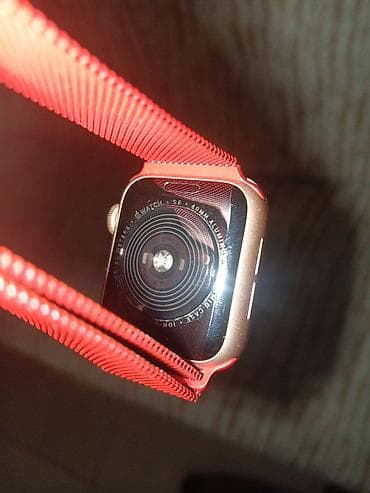 ipone 6: Apple Watch SE (40 мм), алюминий, цвет корпуса — золотистый. Дисплей — 2
