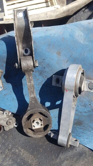 антивирусы esd электронный ключ: Volkswagen Polo подушка двигателя рулевая рейка коробка передач — 1