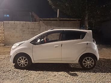 wuling mini ev: Chevrolet Spark: 2010 г., 1 л, Автомат, Бензин, Хэтчбэк — 9