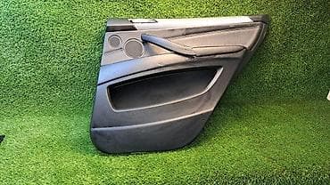 bmv e32: Обшивка двери задняя правая Е70 Год 2008 В отличном состоянии, очень — 1