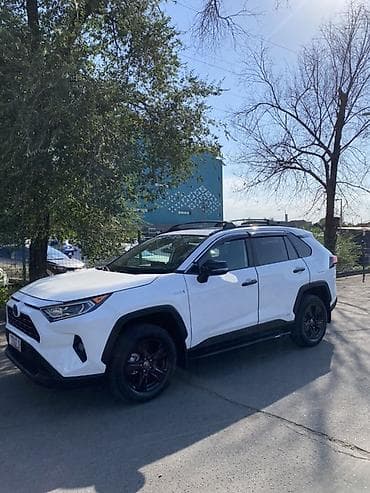 range rove: Toyota RAV4: 2021 г., 2.5 л, Автомат, Гибрид, Кроссовер — 2